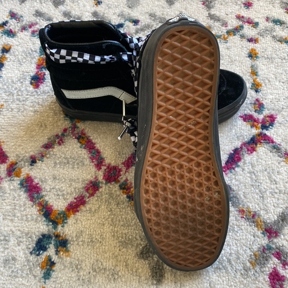 Sk8 high vans black with checkered laces. GREAT CONDITION! - Picture 4 of 7